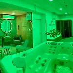 호텔 Plaza 3*