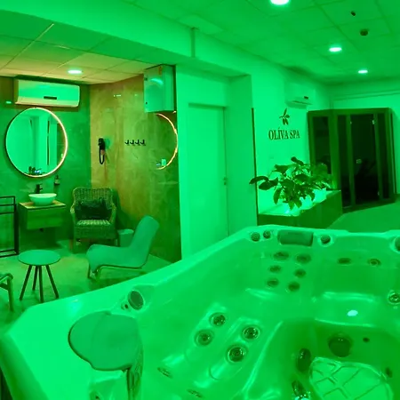 Отель Plaza 3*