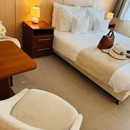Hotel Plaza Jula