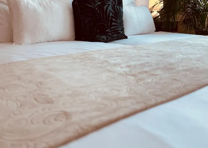 Plaza Hotell 3*